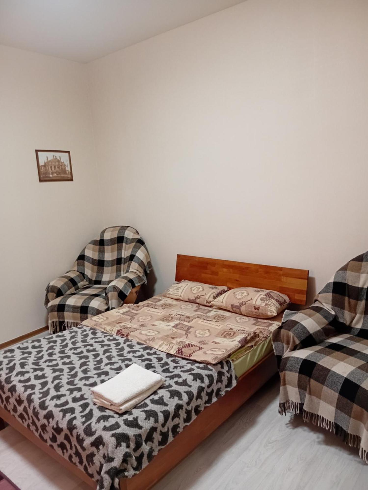 Two-Bedroom Apartment In 10 Min To The Opera Theatre Lviv Bagian luar foto