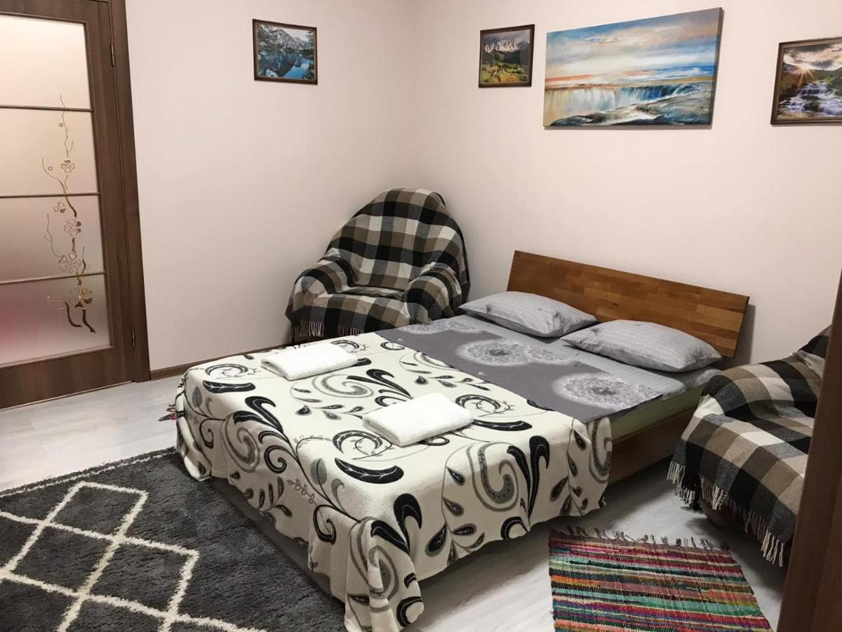 Two-Bedroom Apartment In 10 Min To The Opera Theatre Lviv Bagian luar foto